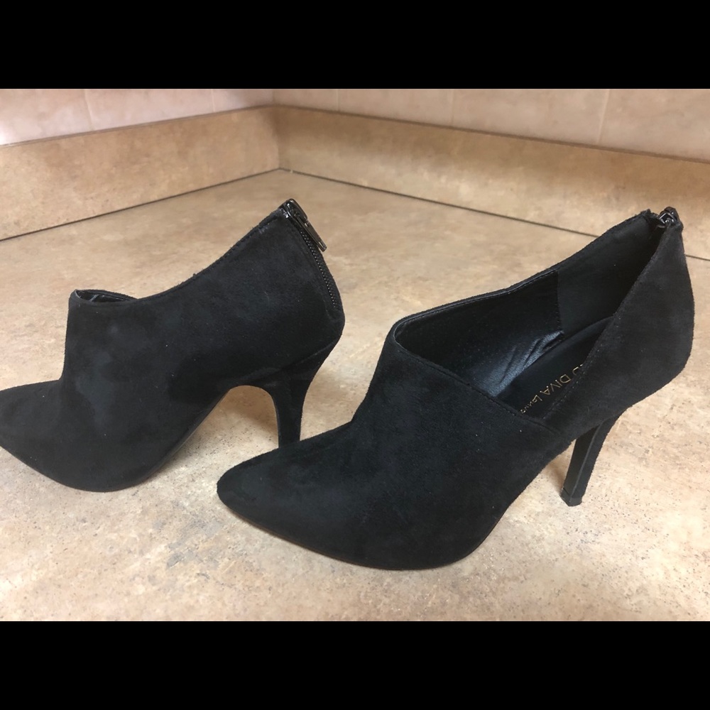 Ankle boot heels